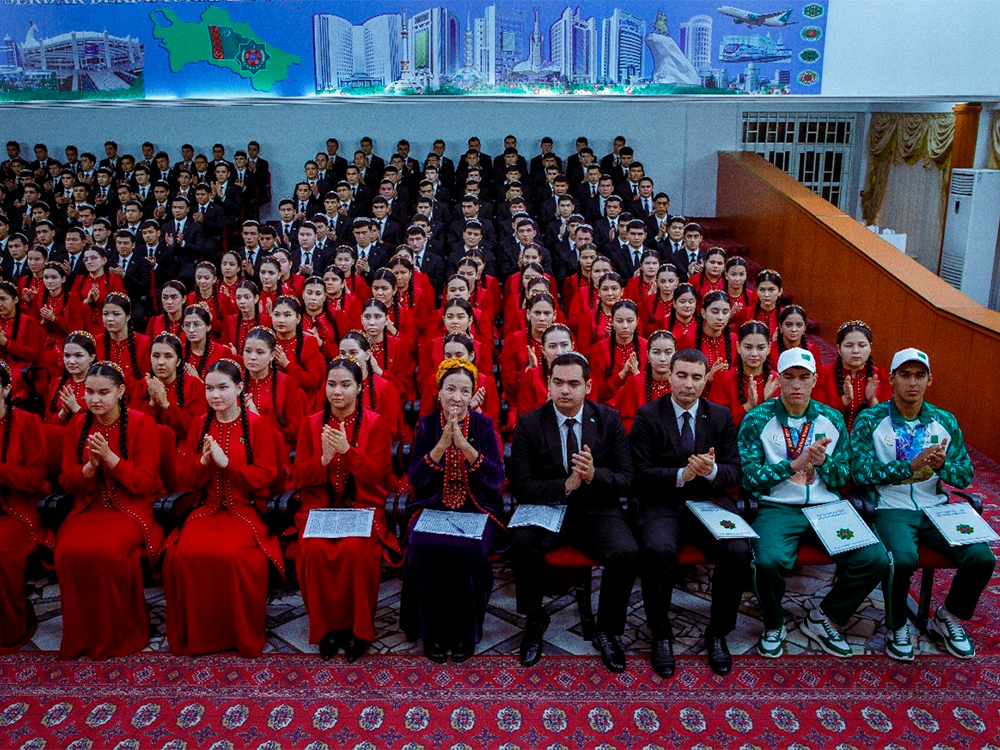 СПОРТИВНЫЕ МАСТЕРА НАШЕЙ РОДИНЫ